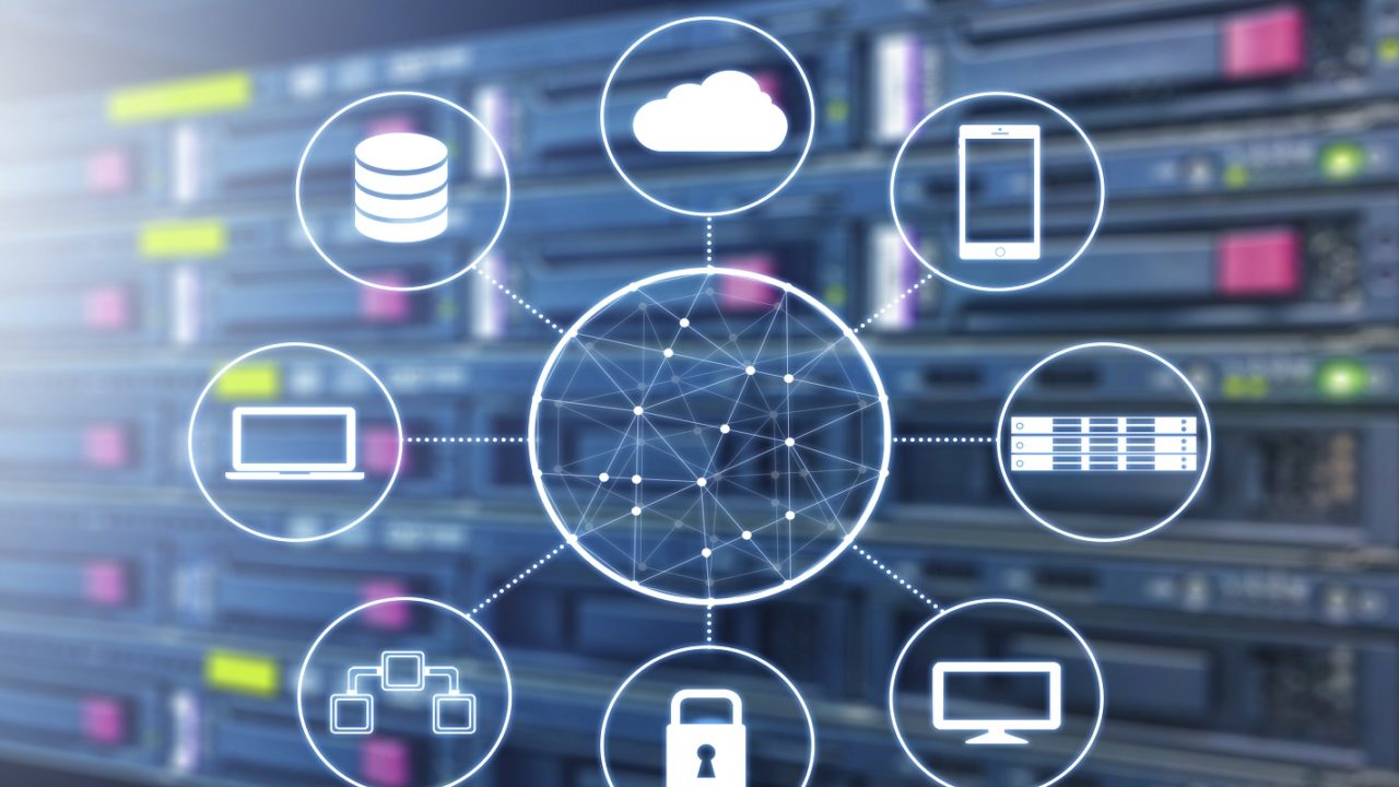 IT Infrastructure Management -Cloud Technology Connecting Devices